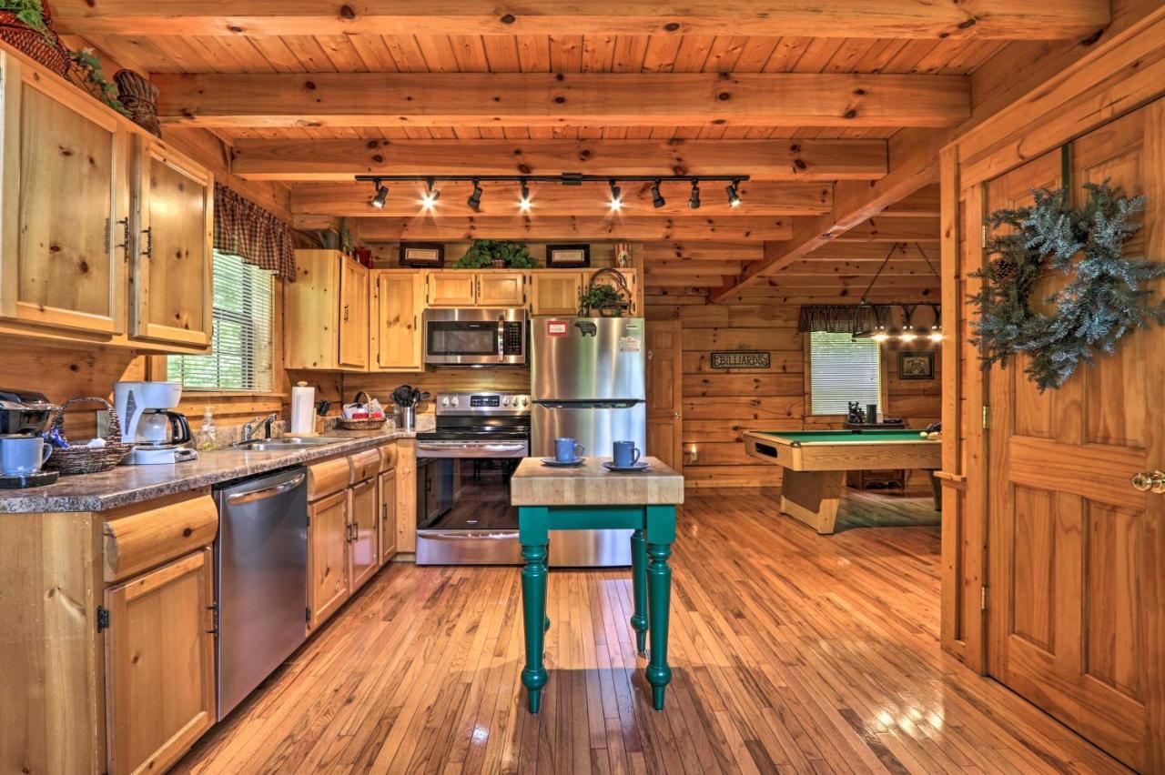 Gatlinburg Mountainside Escape With Deck And Hot Tub! Villa Eksteriør bilde
