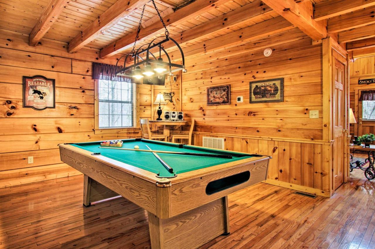 Gatlinburg Mountainside Escape With Deck And Hot Tub! Villa Eksteriør bilde