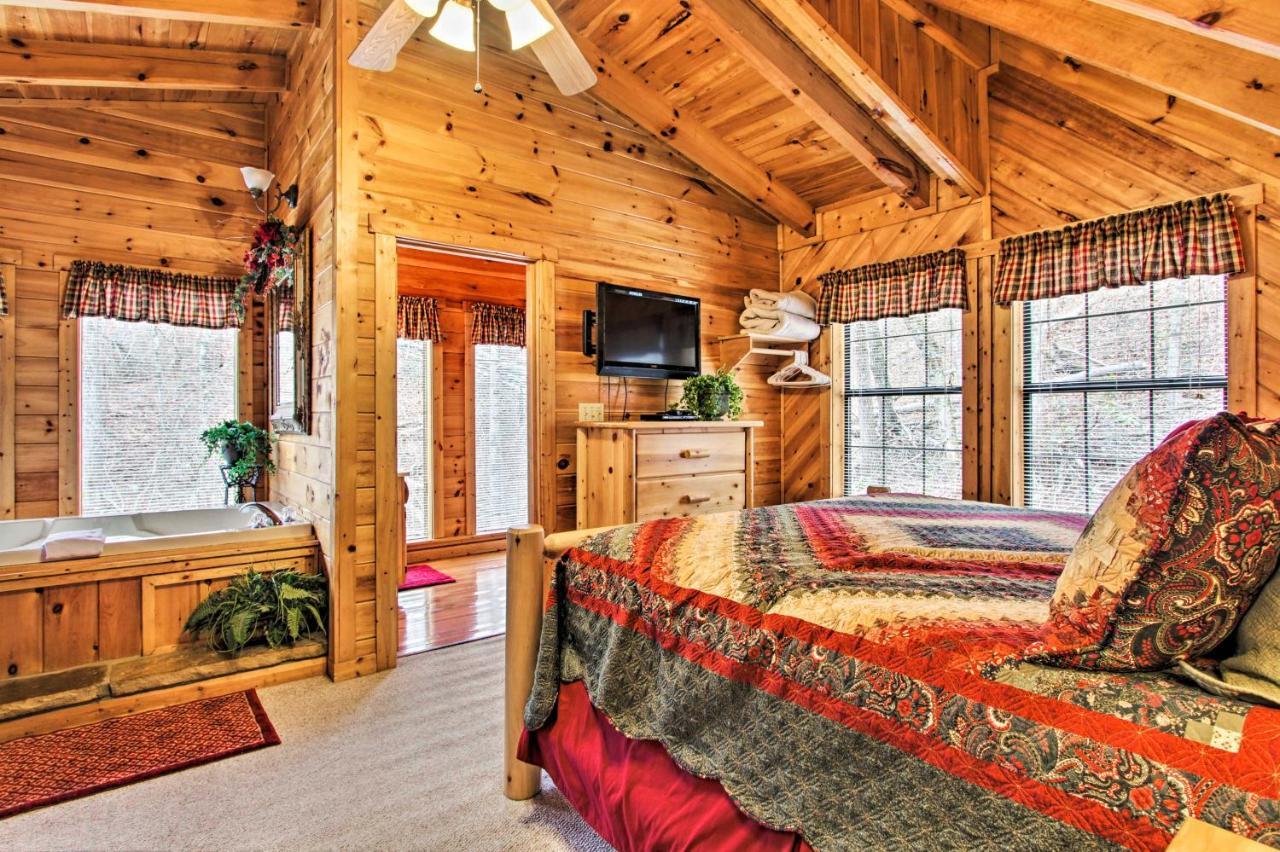 Gatlinburg Mountainside Escape With Deck And Hot Tub! Villa Eksteriør bilde