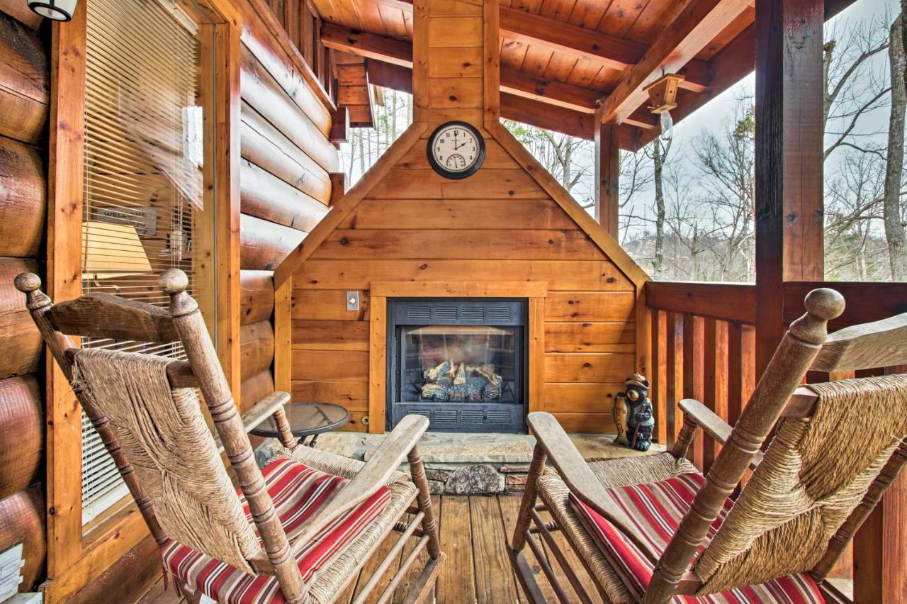 Gatlinburg Mountainside Escape With Deck And Hot Tub! Villa Eksteriør bilde
