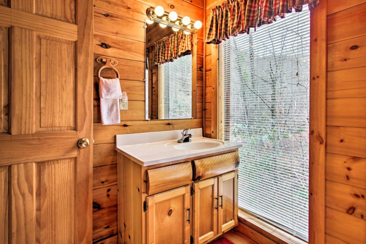 Gatlinburg Mountainside Escape With Deck And Hot Tub! Villa Eksteriør bilde